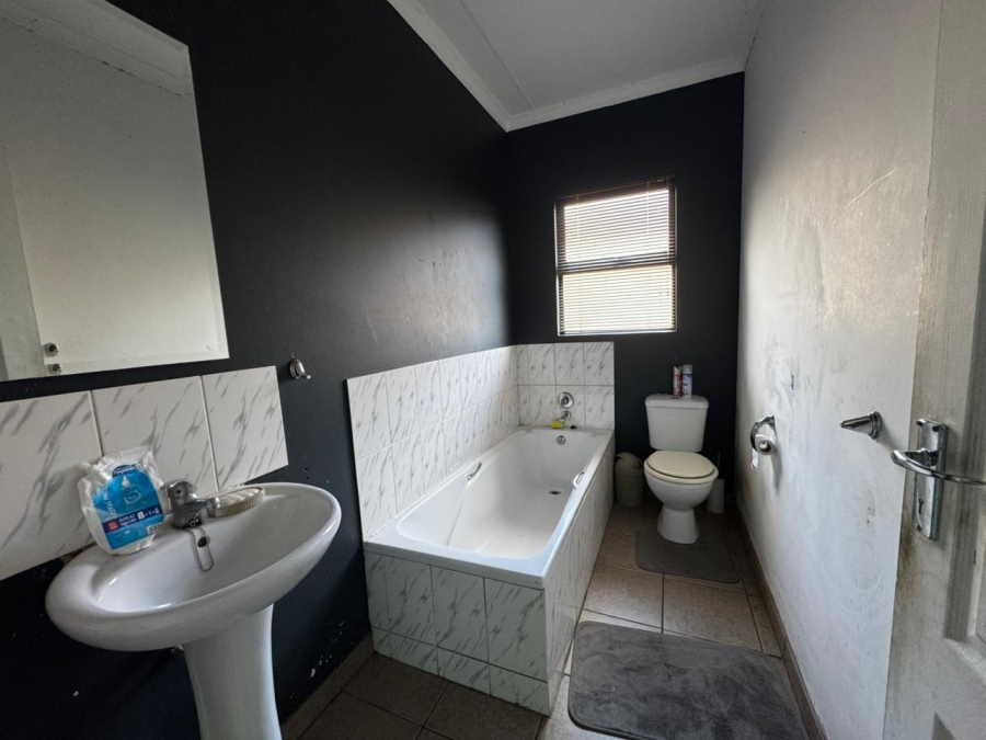 3 Bedroom Property for Sale in Hagley Western Cape